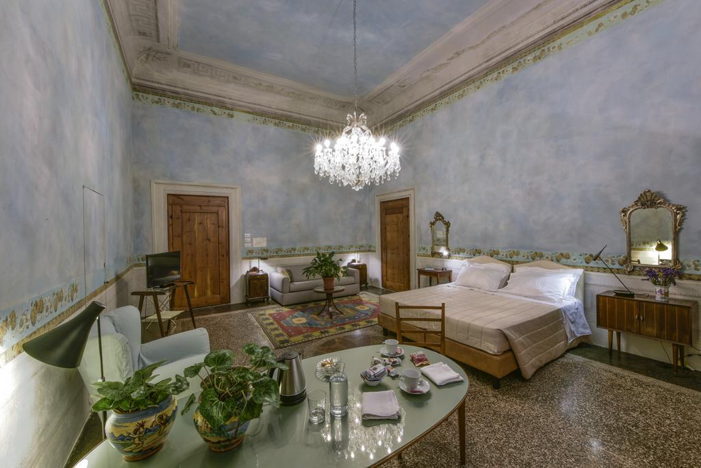 Torre Dei Lari Residenza D'Epoca Bed & Breakfast Floransa Dış mekan fotoğraf