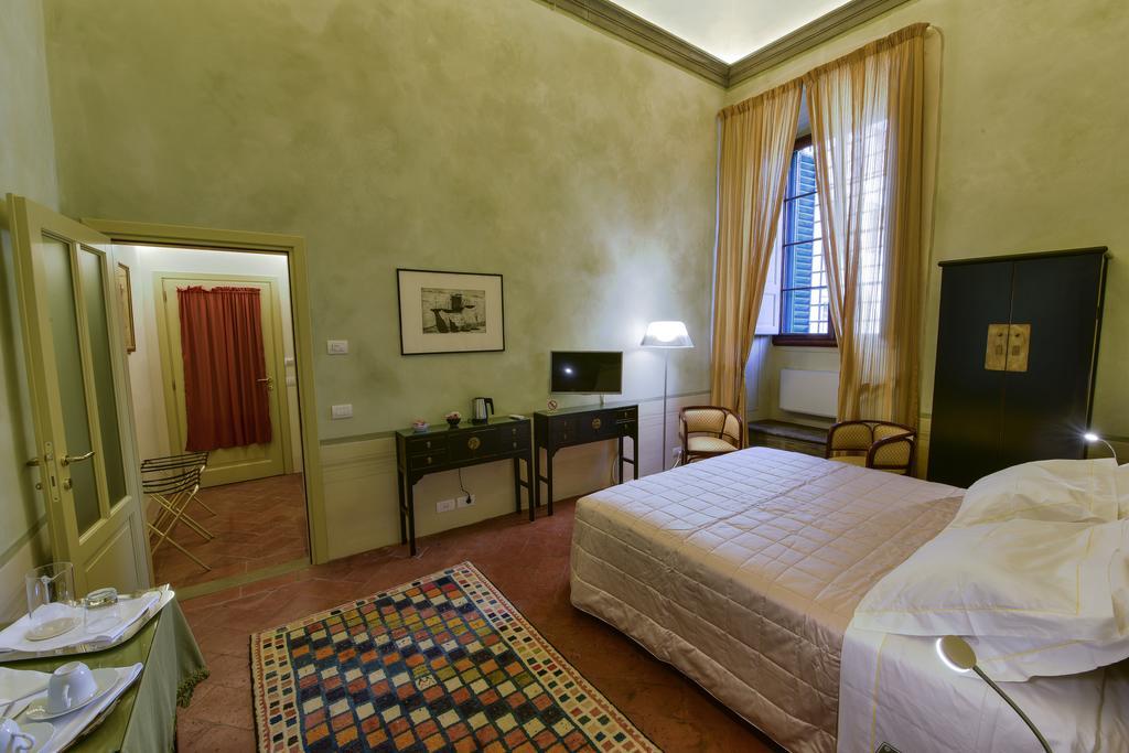 Torre Dei Lari Residenza D'Epoca Bed & Breakfast Floransa Oda fotoğraf