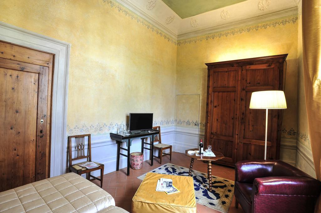 Torre Dei Lari Residenza D'Epoca Bed & Breakfast Floransa Oda fotoğraf