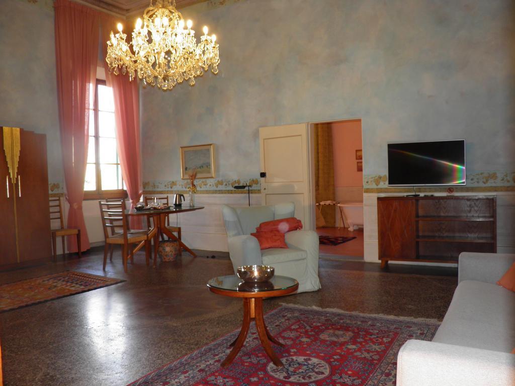 Torre Dei Lari Residenza D'Epoca Bed & Breakfast Floransa Dış mekan fotoğraf