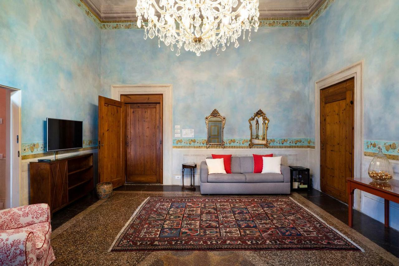 Torre Dei Lari Residenza D'Epoca Bed & Breakfast Floransa Dış mekan fotoğraf